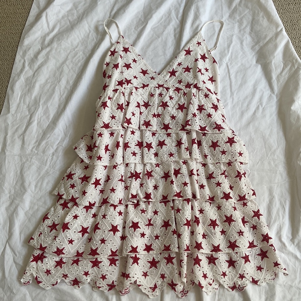 Stars and Broderie Anglaise tiered dress. - Picture 2 of 10
